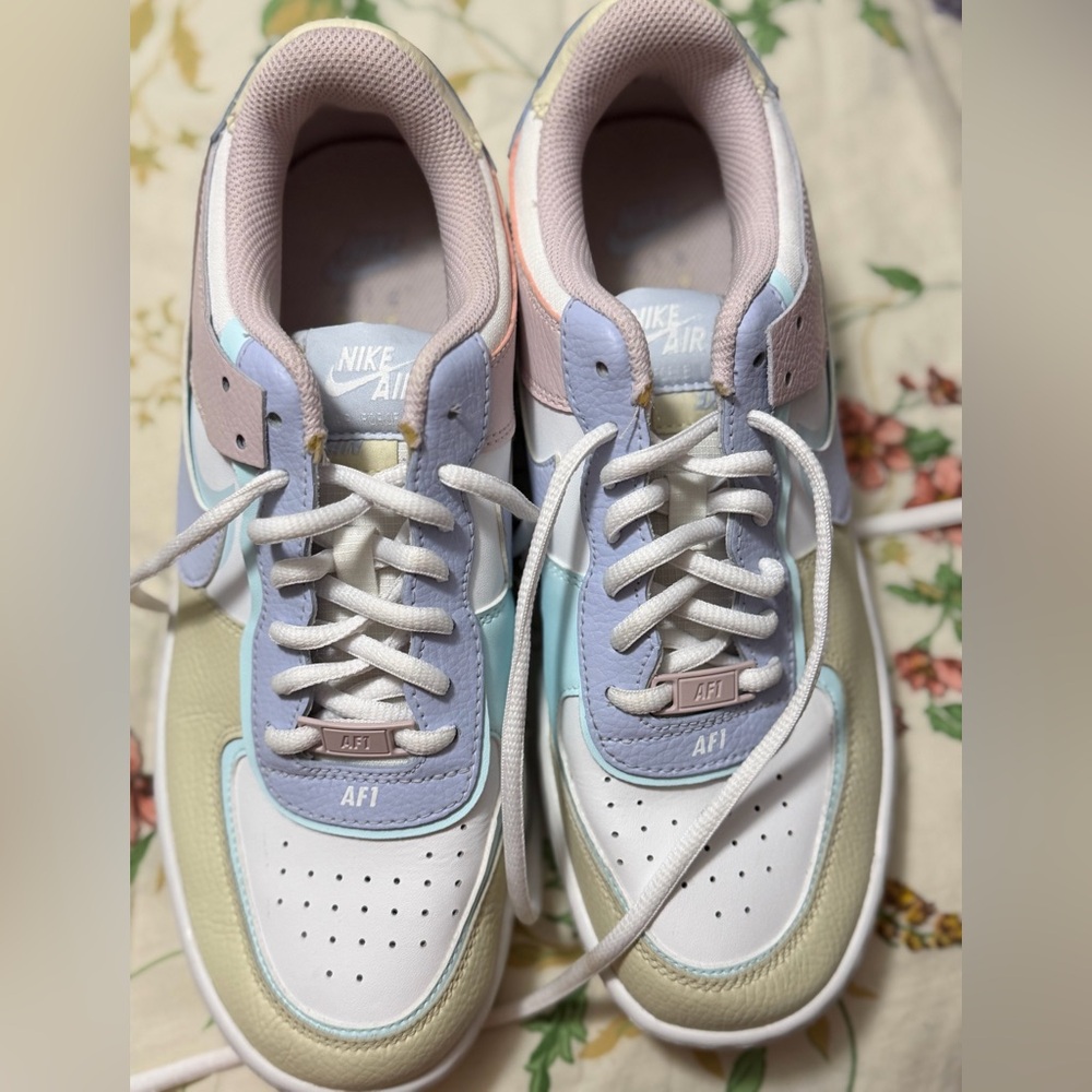 Nike Air Multicolor Sneakers